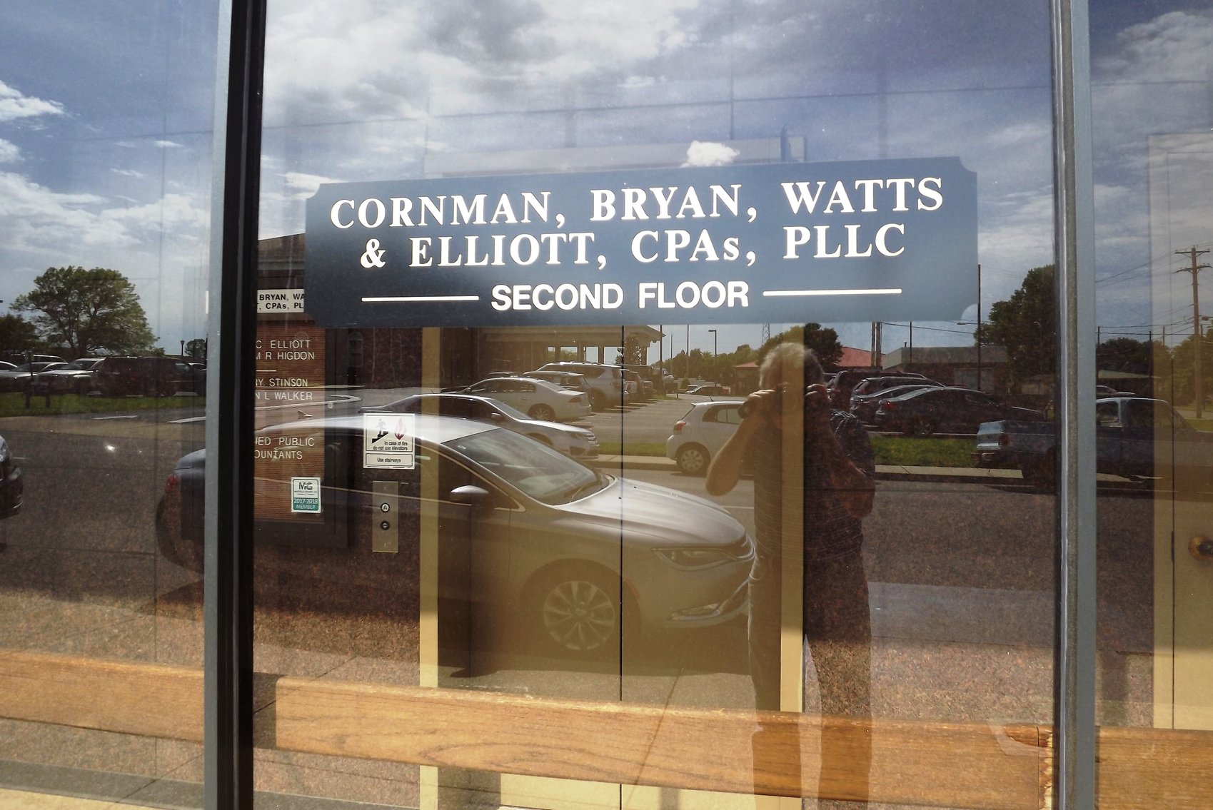 Image for 10,401±SF Footprint Former Bank Branch at 117 N 7th St., Mayfield, KY 42066 (Graves County)