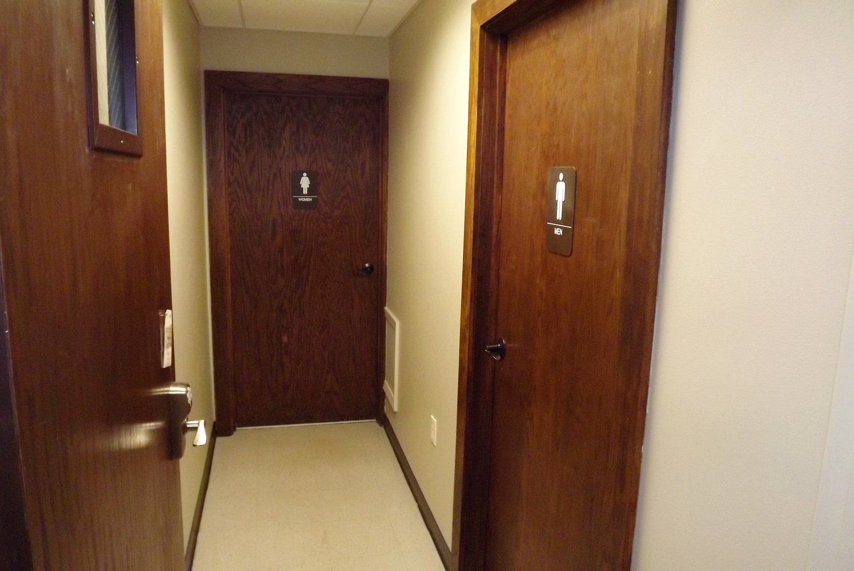 Image for 10,401±SF Footprint Former Bank Branch at 117 N 7th St., Mayfield, KY 42066 (Graves County)