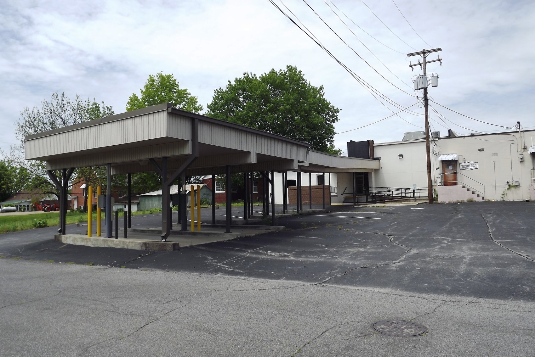 Image for 6,065±SF Former Bank Branch at 111 E Main St., Salem, KY 42078 (Livingston County)