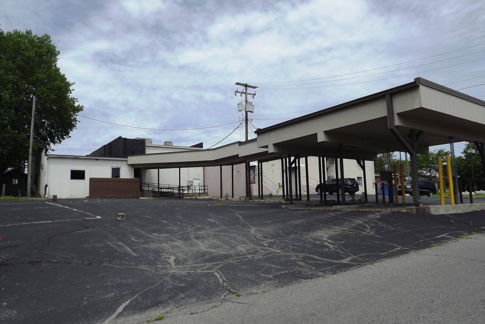 Image for 6,065±SF Former Bank Branch at 111 E Main St., Salem, KY 42078 (Livingston County)