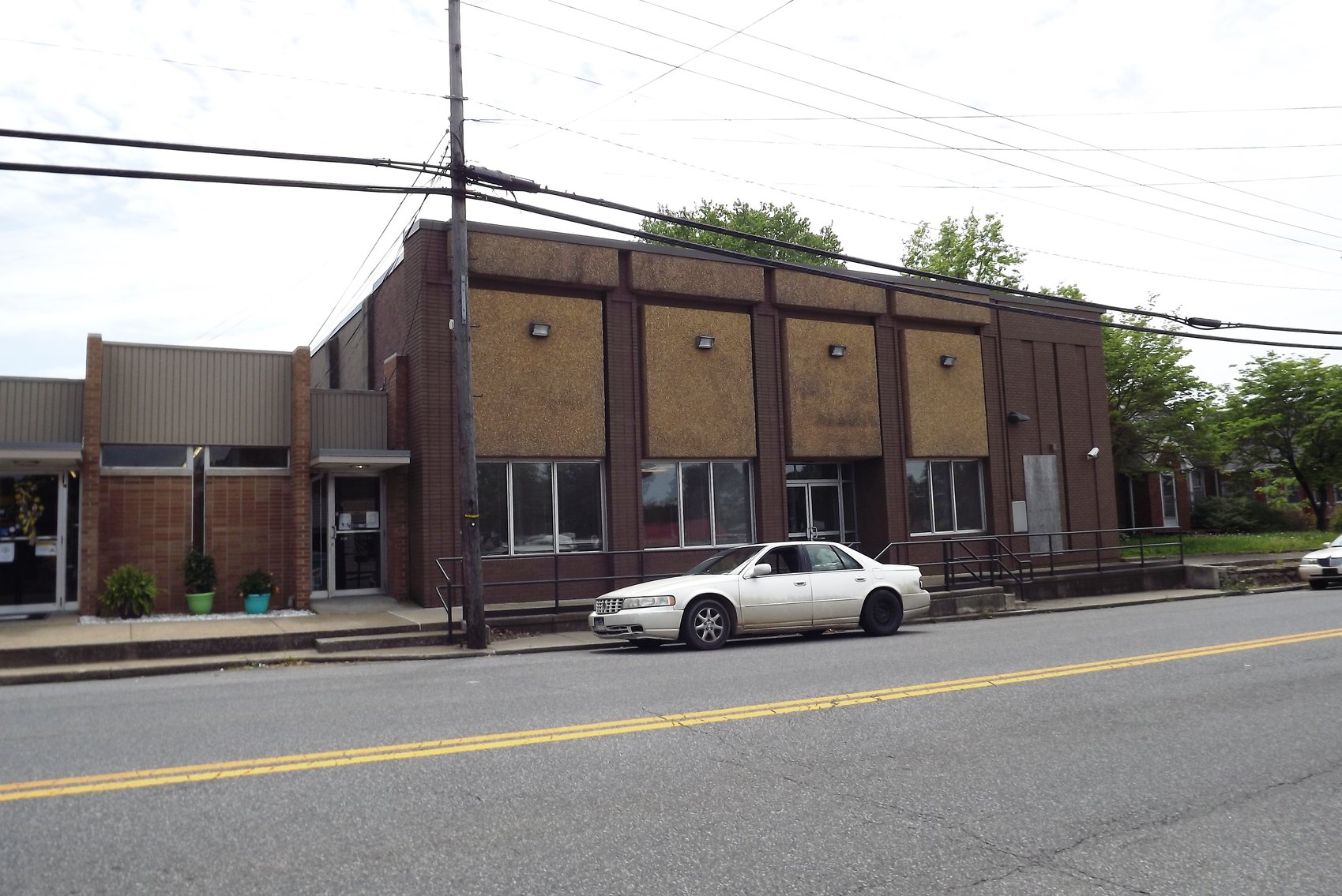Image for 6,065±SF Former Bank Branch at 111 E Main St., Salem, KY 42078 (Livingston County)
