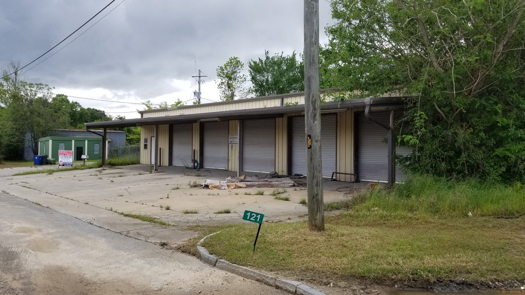 Image for #107: Former Body Shop on .75± Acre Lot at 121 Drayton Alley, Montezuma GA 31063 (Macon County)