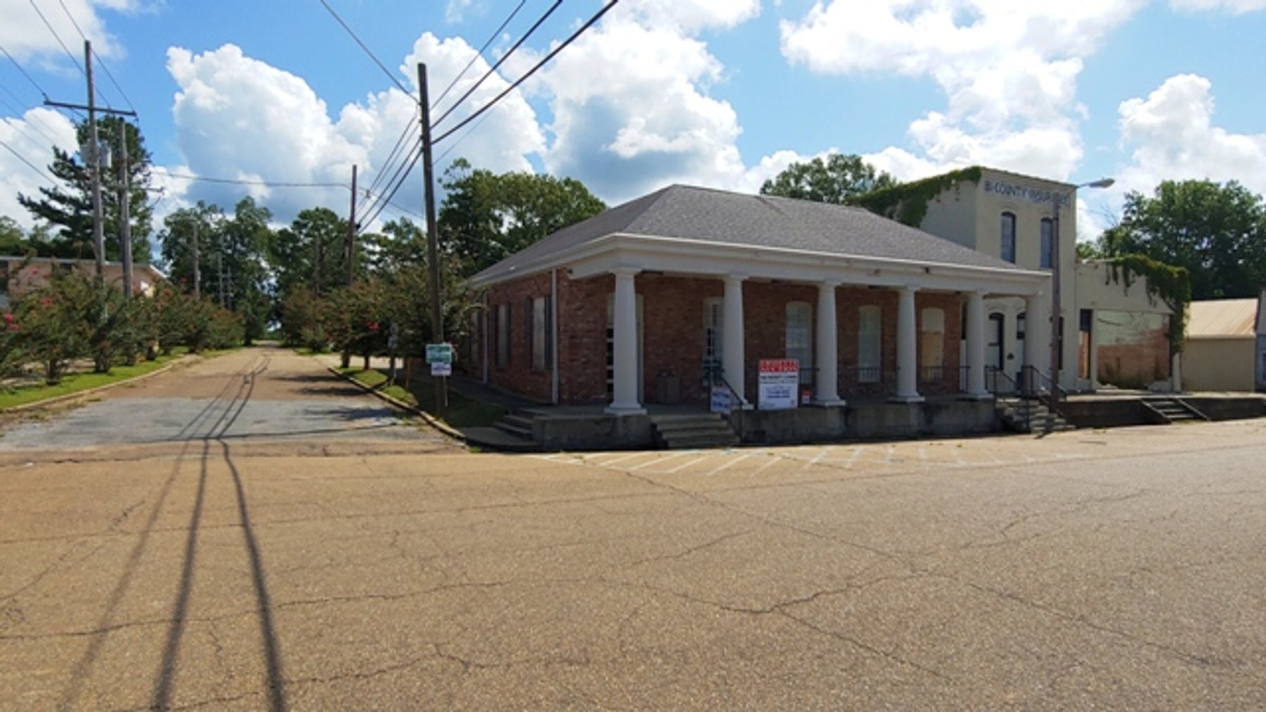 Image for 3,871±SF Former Bank Branch on .16± Acre at 162 W Main St, Centreville, MS 39631 (Wilkinson County)