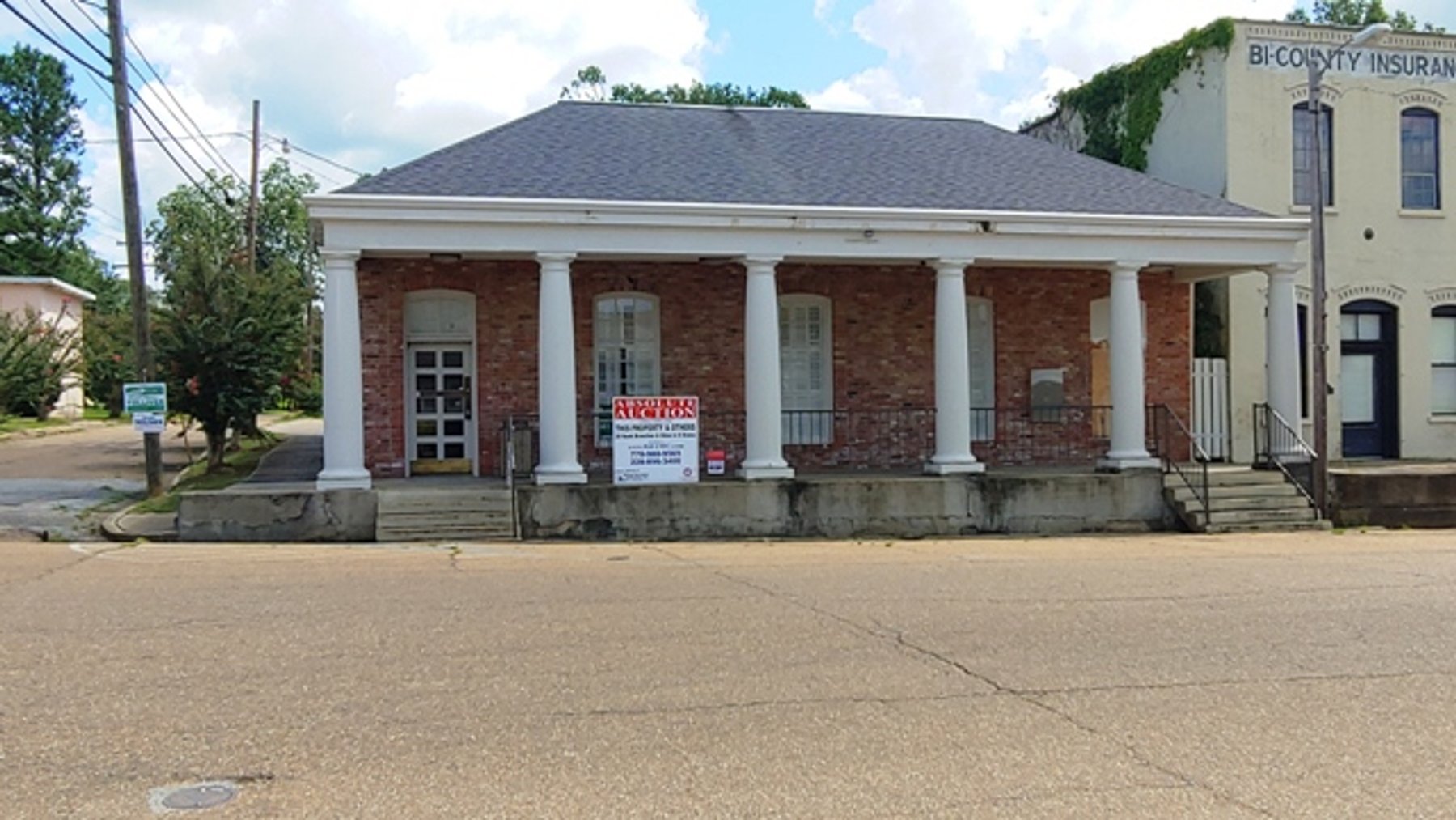 Image for 3,871±SF Former Bank Branch on .16± Acre at 162 W Main St, Centreville, MS 39631 (Wilkinson County)