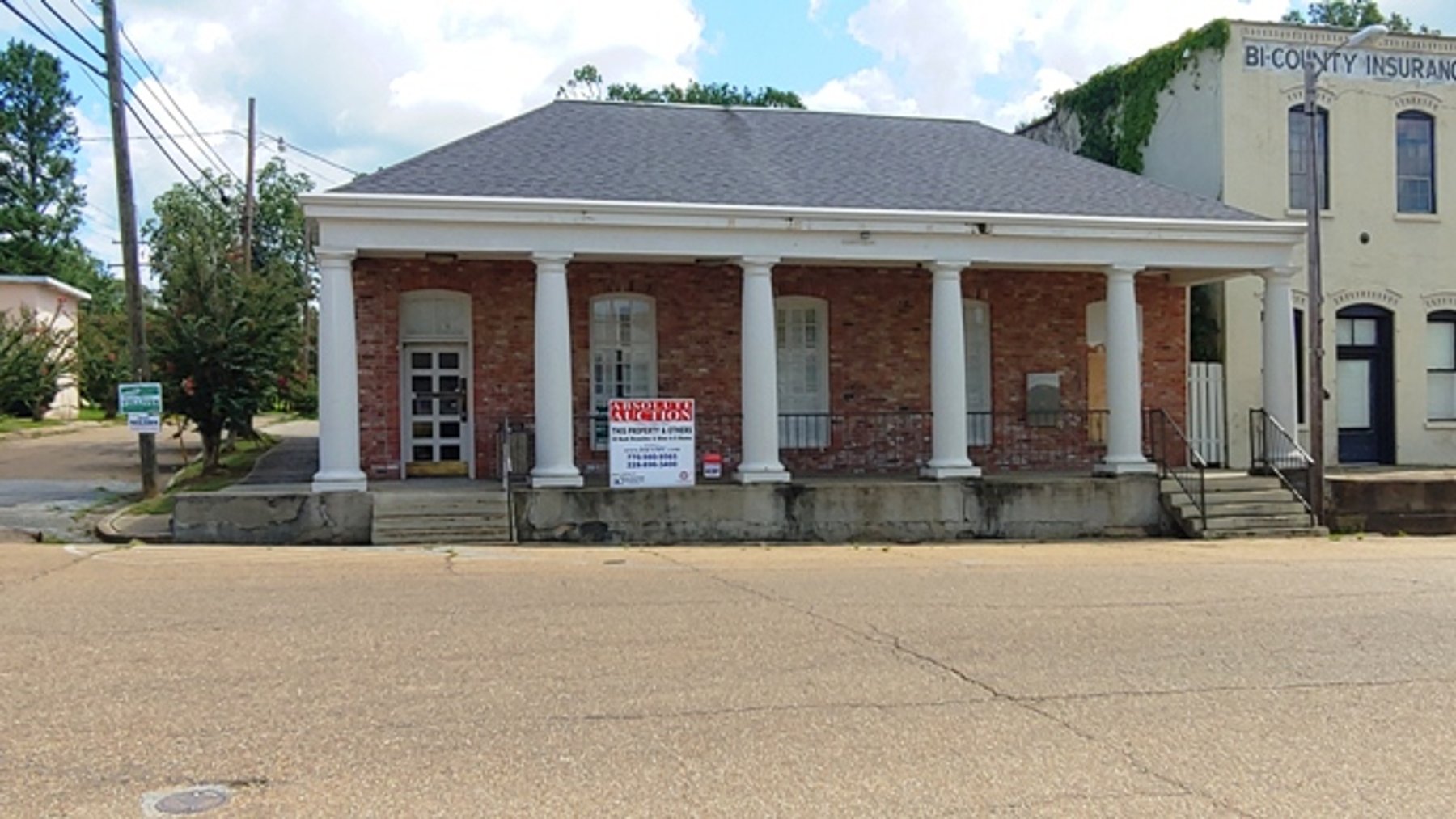 Image for 3,871±SF Former Bank Branch on .16± Acre at 162 W Main St, Centreville, MS 39631 (Wilkinson County)