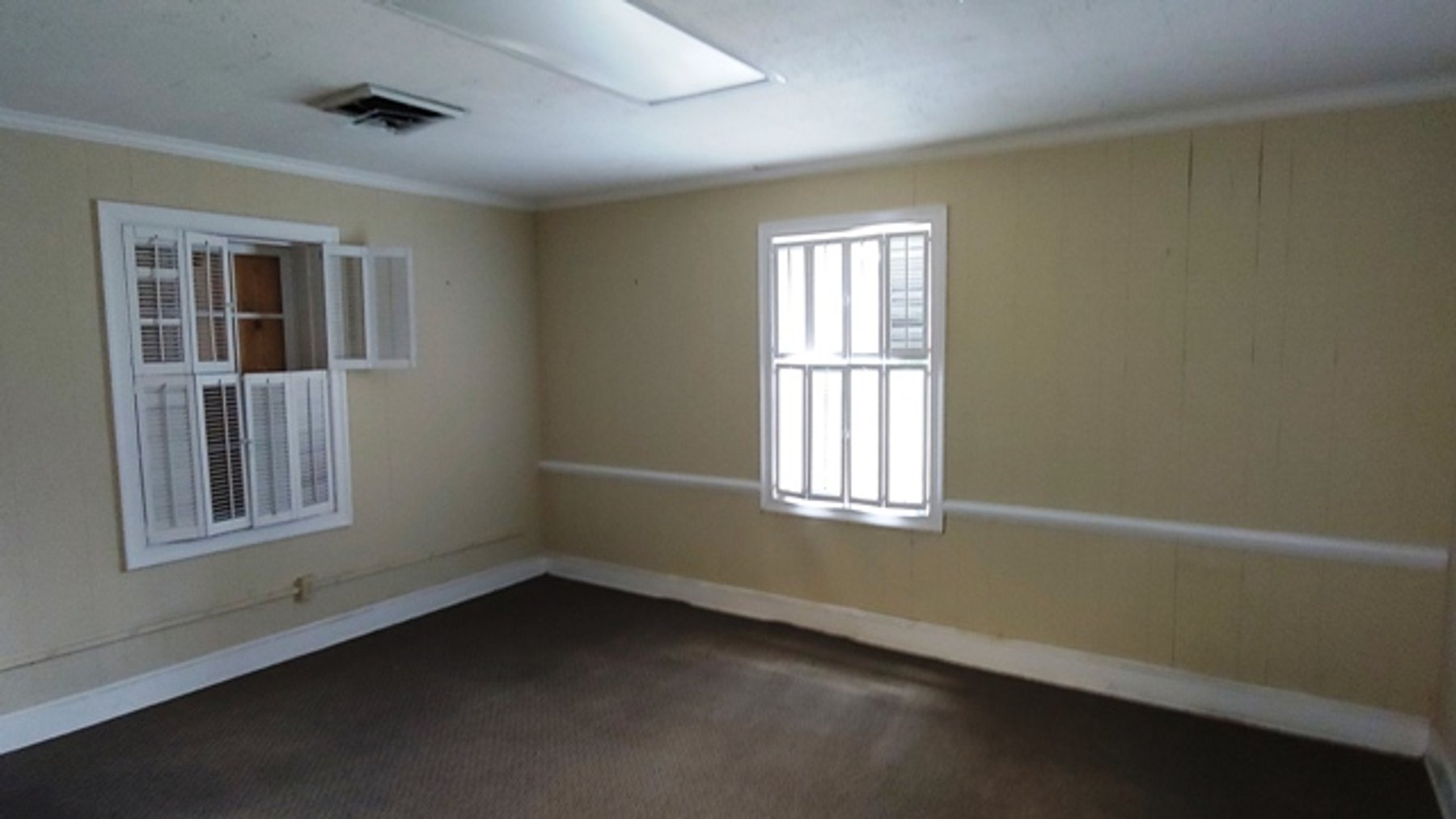 Image for 3,871±SF Former Bank Branch on .16± Acre at 162 W Main St, Centreville, MS 39631 (Wilkinson County)