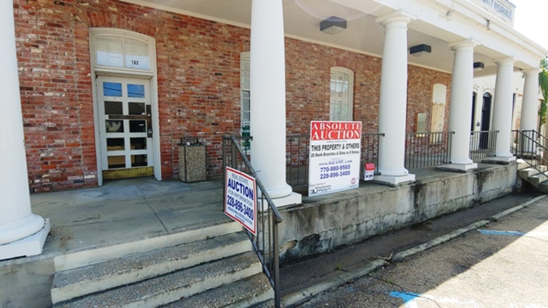 Image for 3,871±SF Former Bank Branch on .16± Acre at 162 W Main St, Centreville, MS 39631 (Wilkinson County)