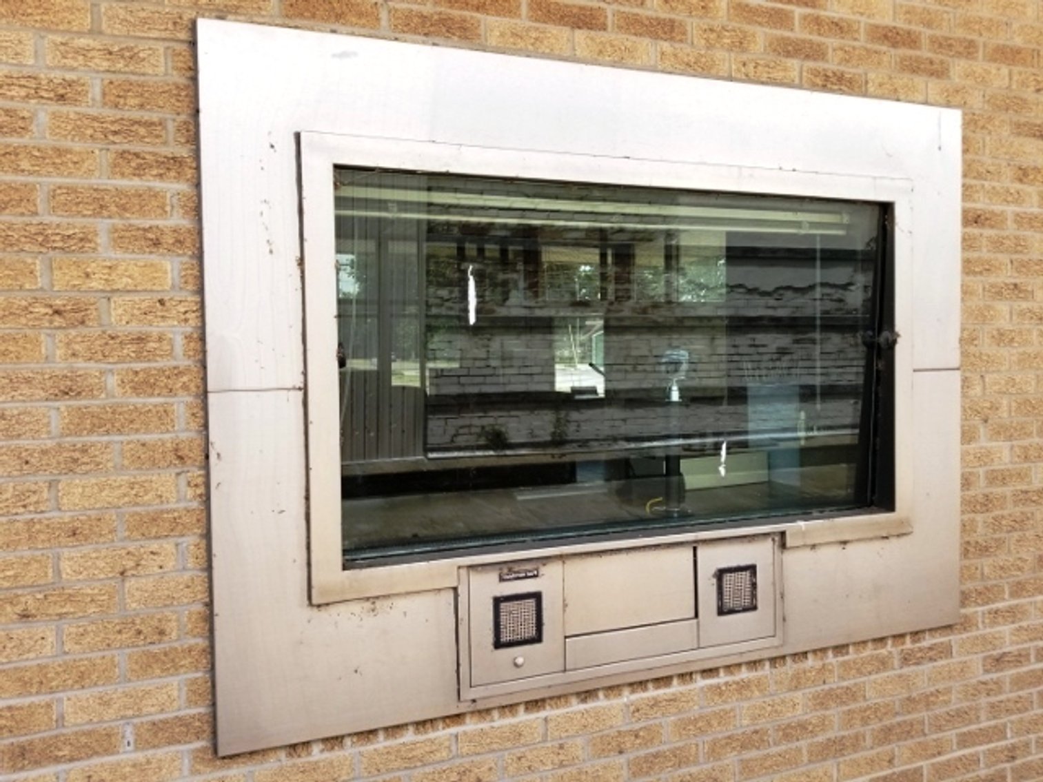 Image for 2,120±SF Former Bank Branch on .17± Acre at 124 S Main St, Ridgely TN 38080 (Lake County)