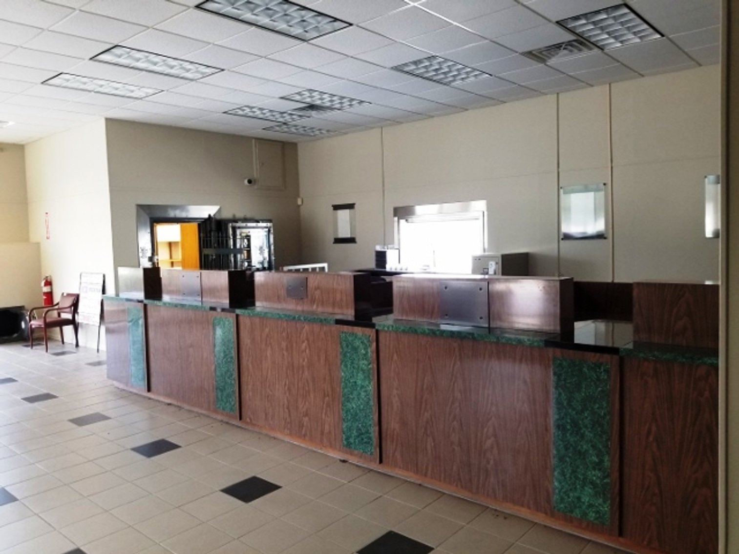 Image for 2,120±SF Former Bank Branch on .17± Acre at 124 S Main St, Ridgely TN 38080 (Lake County)