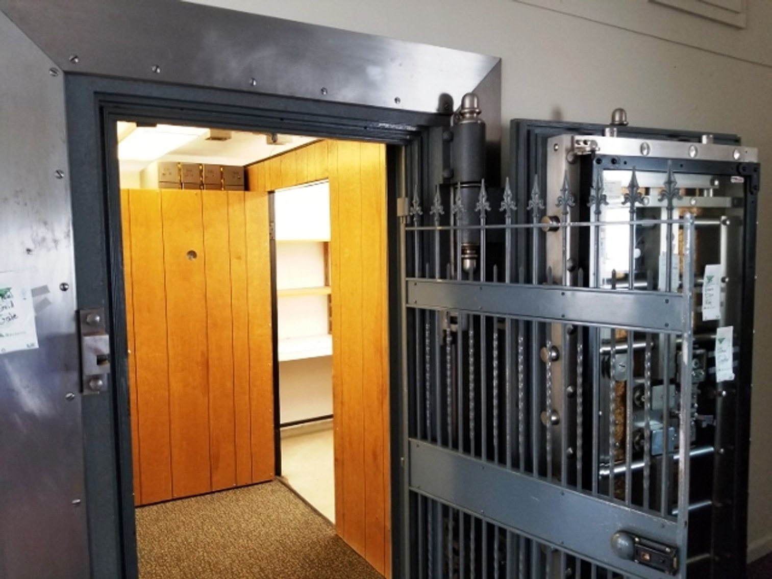 Image for 2,120±SF Former Bank Branch on .17± Acre at 124 S Main St, Ridgely TN 38080 (Lake County)