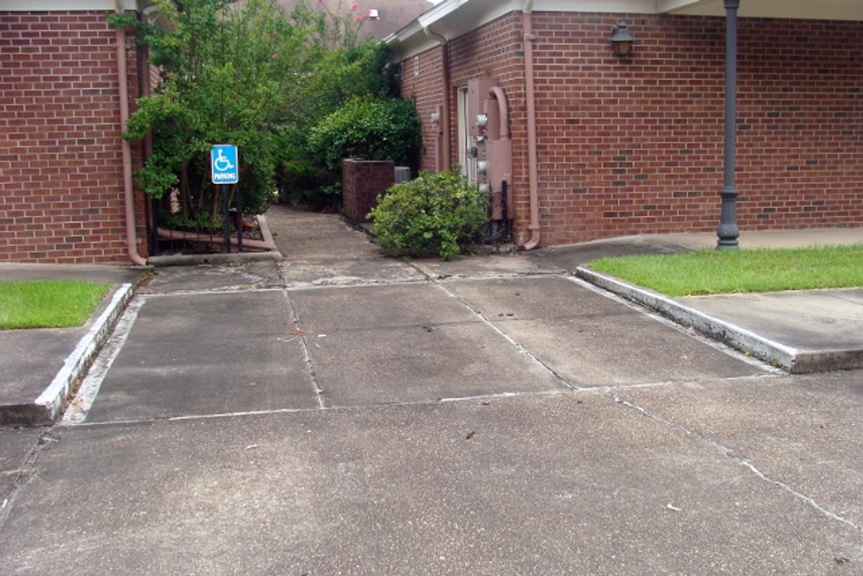 Image for 8,174±SF Former Bank Branch on 2.8± Acres at 911 W Main St. Homer, LA 71040 (Claiborne Parish)