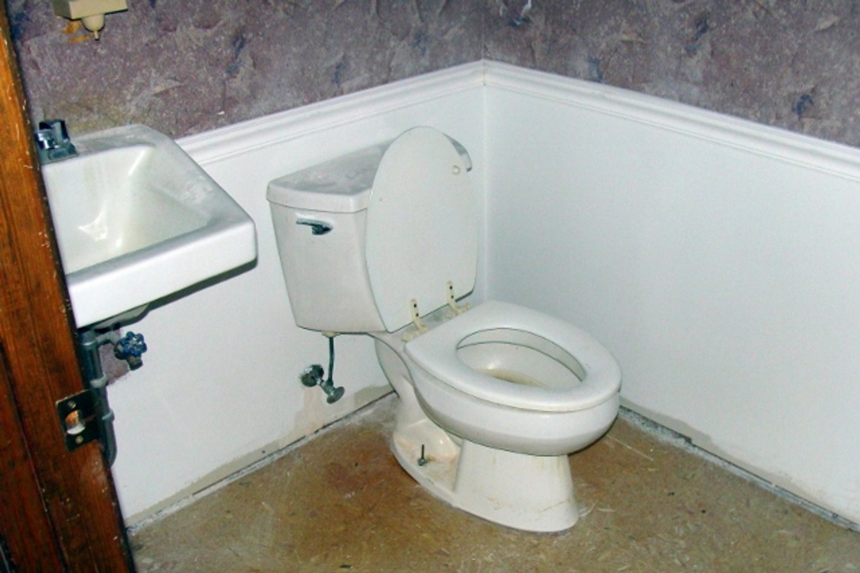 Image for 8,174±SF Former Bank Branch on 2.8± Acres at 911 W Main St. Homer, LA 71040 (Claiborne Parish)