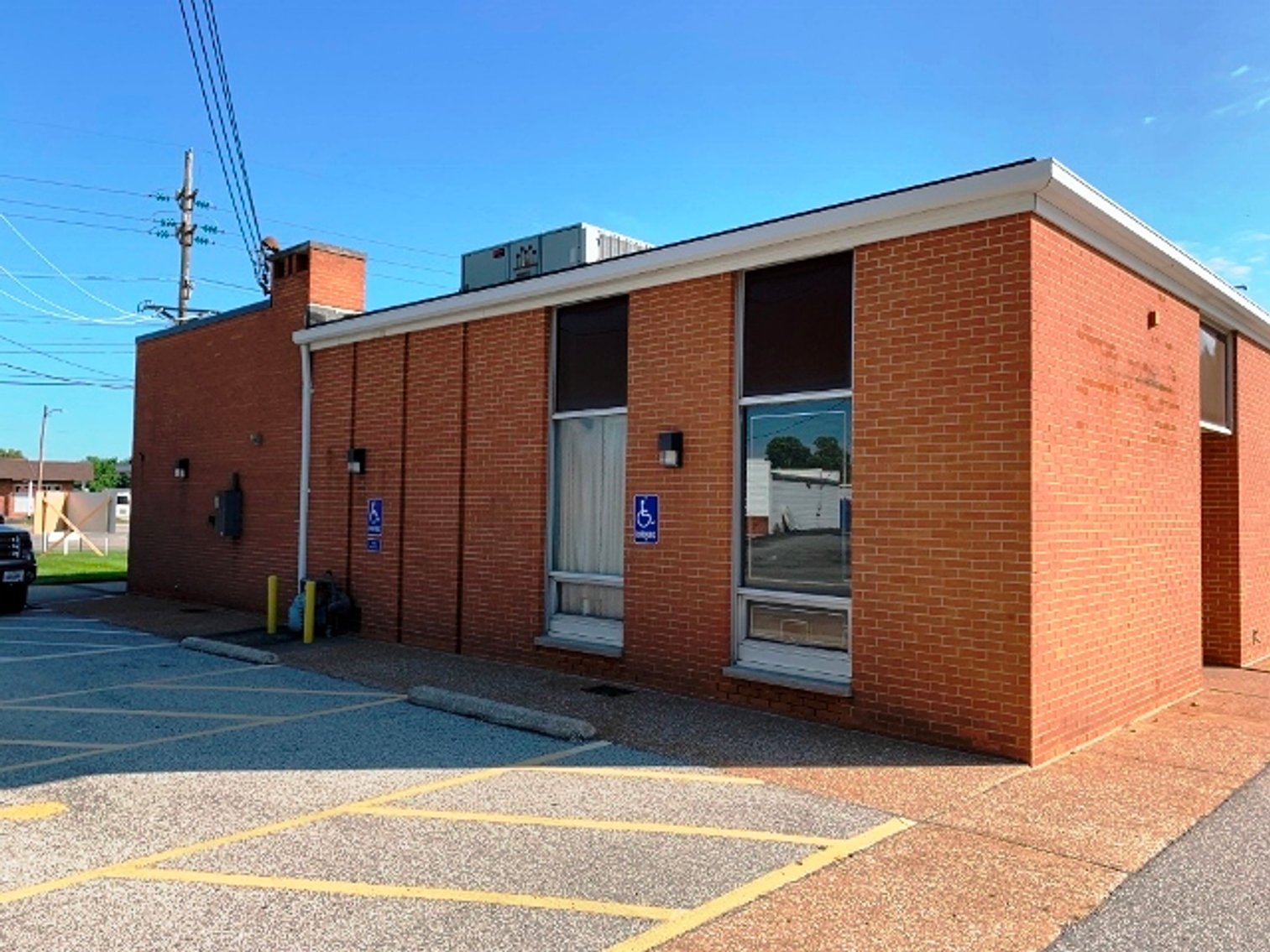 Image for 8,600±SF Former Bank Branch on 1.3± Acres at 900 Upper Cahokia Rd, Cahokia, IL 62206 (St Clair County)