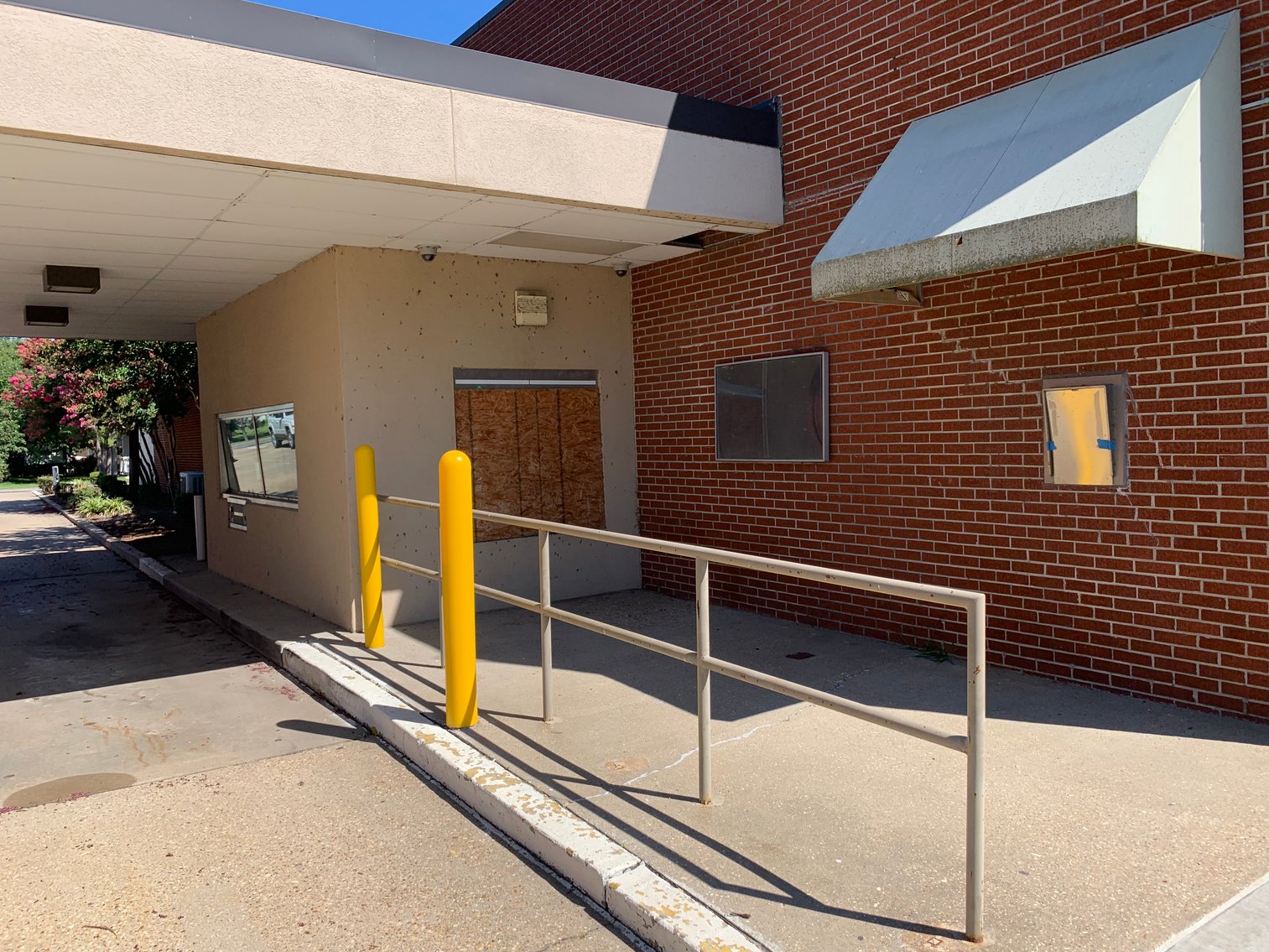 Image for 5,220±SF Former Bank Branch on .3± Acre at 127 E Main St, E Prairie, MO 63845 (Mississippi County)