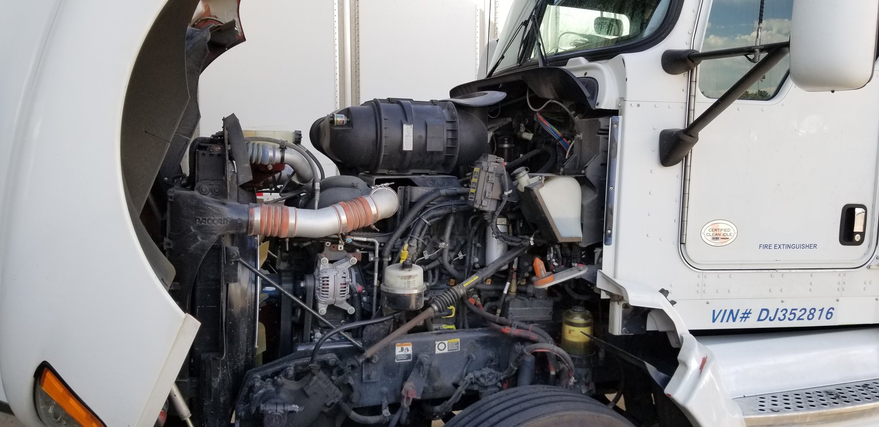 Image for 2013 Kenworth T660 Semi Truck with Sleeper Cab