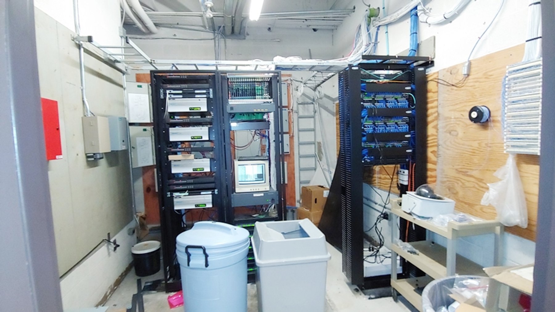 Image for Jackson MS: 56,900±SF Former Bank Operations Center on 5.72± Acres at 4855 I-55 N, Jackson MS 39206 (Hinds County)