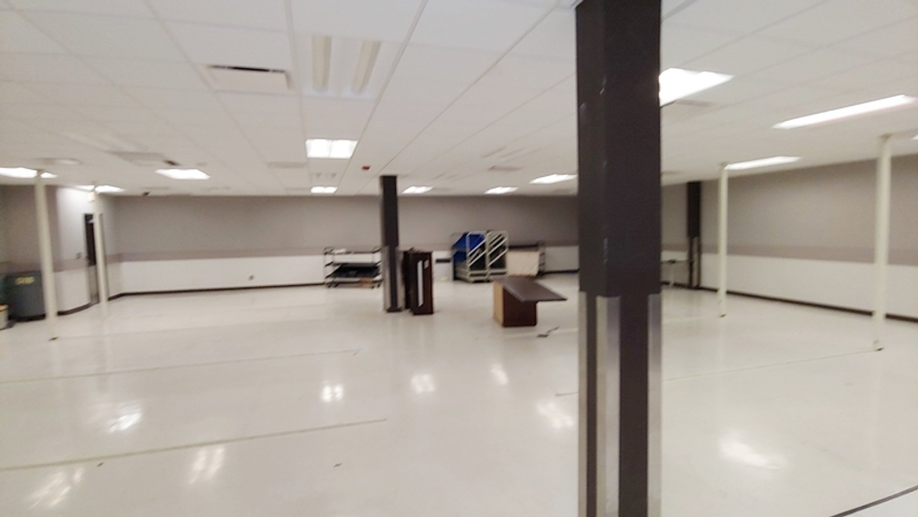 Image for Jackson MS: 56,900±SF Former Bank Operations Center on 5.72± Acres at 4855 I-55 N, Jackson MS 39206 (Hinds County)