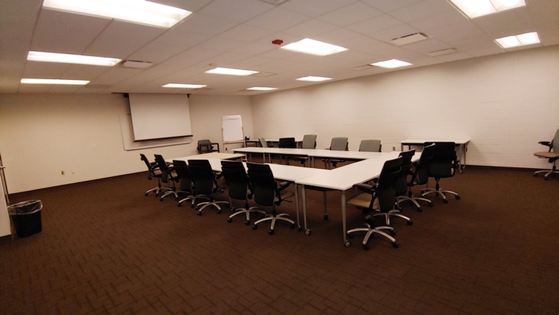 Image for Jackson MS: 56,900±SF Former Bank Operations Center on 5.72± Acres at 4855 I-55 N, Jackson MS 39206 (Hinds County)