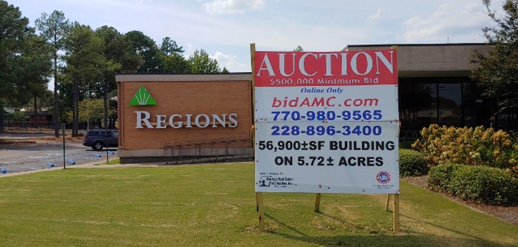 Image for Jackson MS: 56,900±SF Former Bank Operations Center on 5.72± Acres at 4855 I-55 N, Jackson MS 39206 (Hinds County)