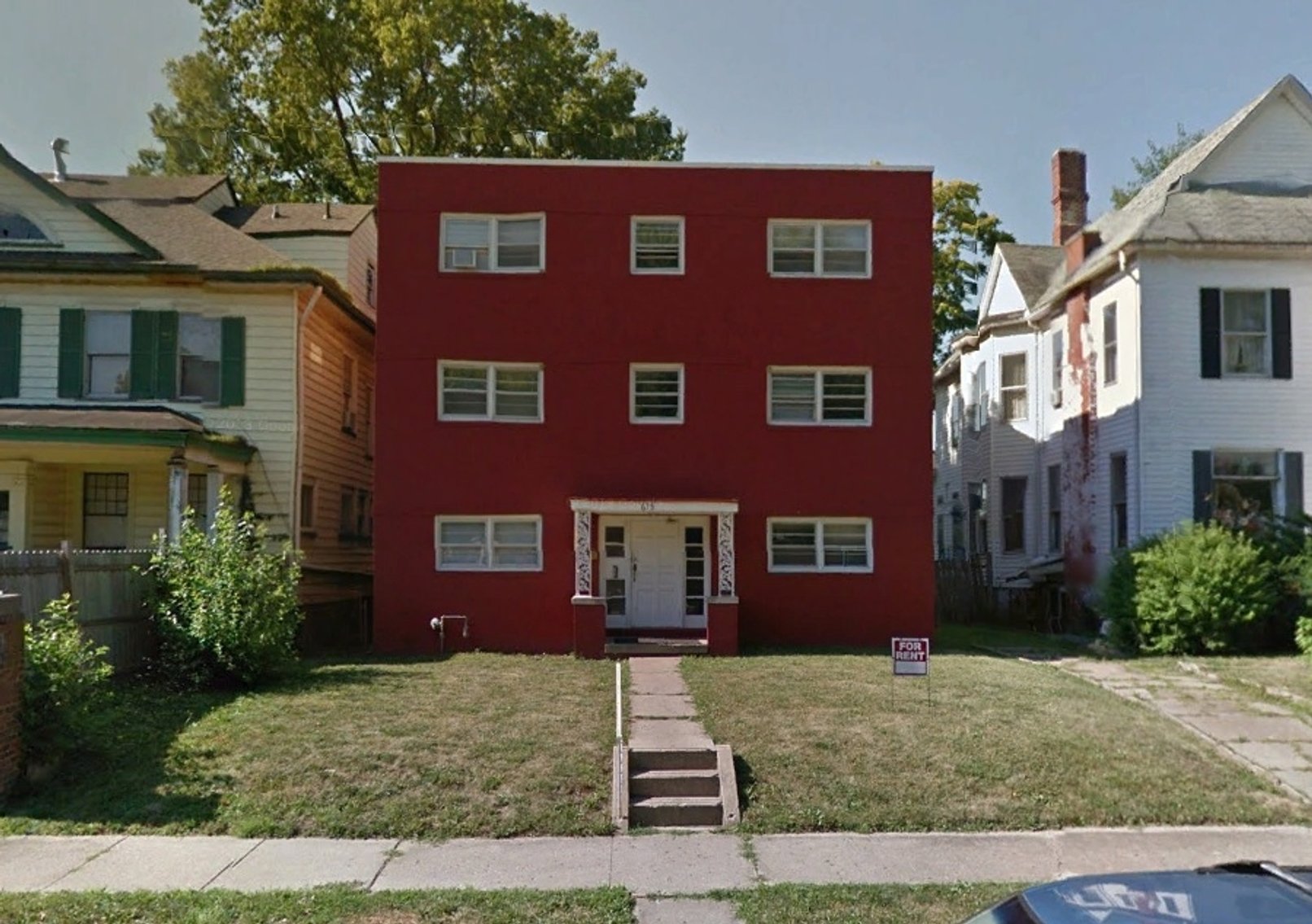 Image for Decatur IL: 6,500±SF 6 Unit Apartment Building at 615 W Prairie Ave Decatur, IL 62522 (Macon County)