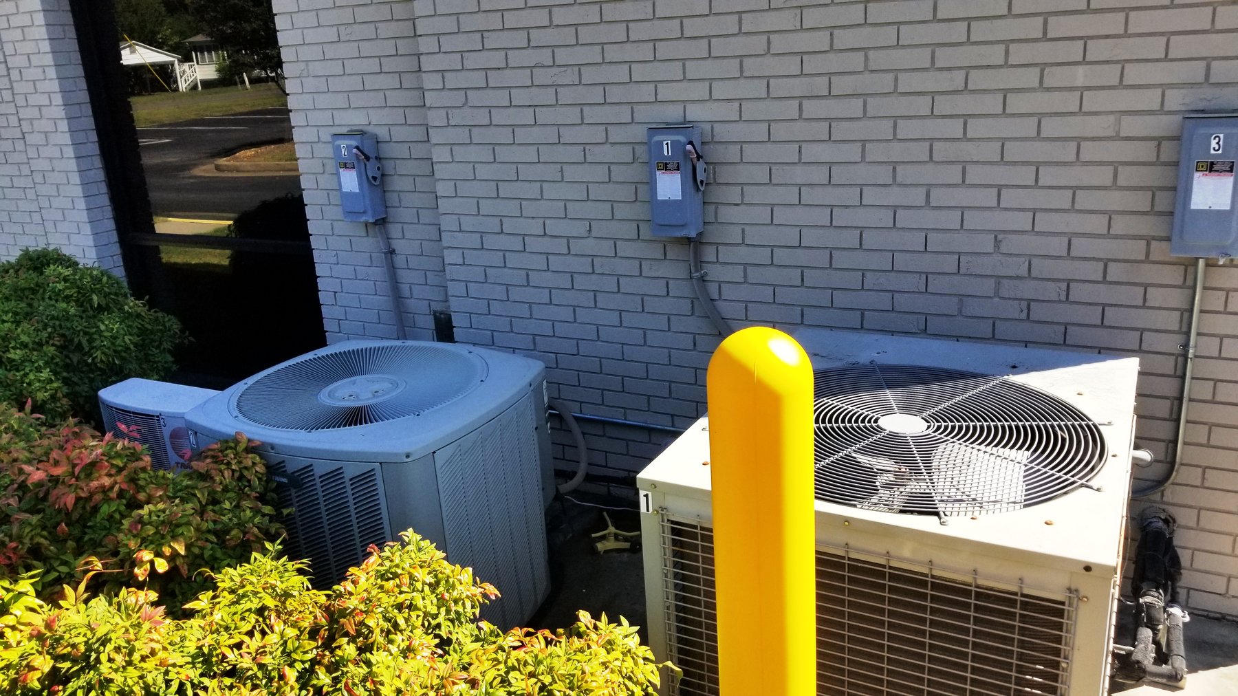 Image for Fort Payne, AL: 3,356±SF Former Bank Branch at 1718 Gault Avenue N., Fort Payne, AL 35967 (DeKalb County) 