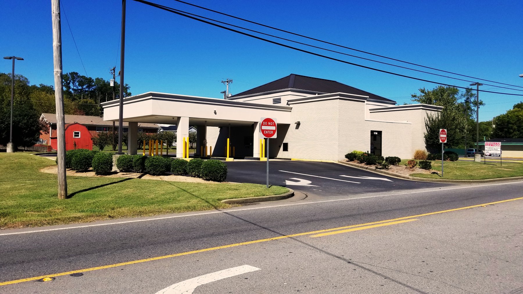 Image for Fort Payne, AL: 3,356±SF Former Bank Branch at 1718 Gault Avenue N., Fort Payne, AL 35967 (DeKalb County) 