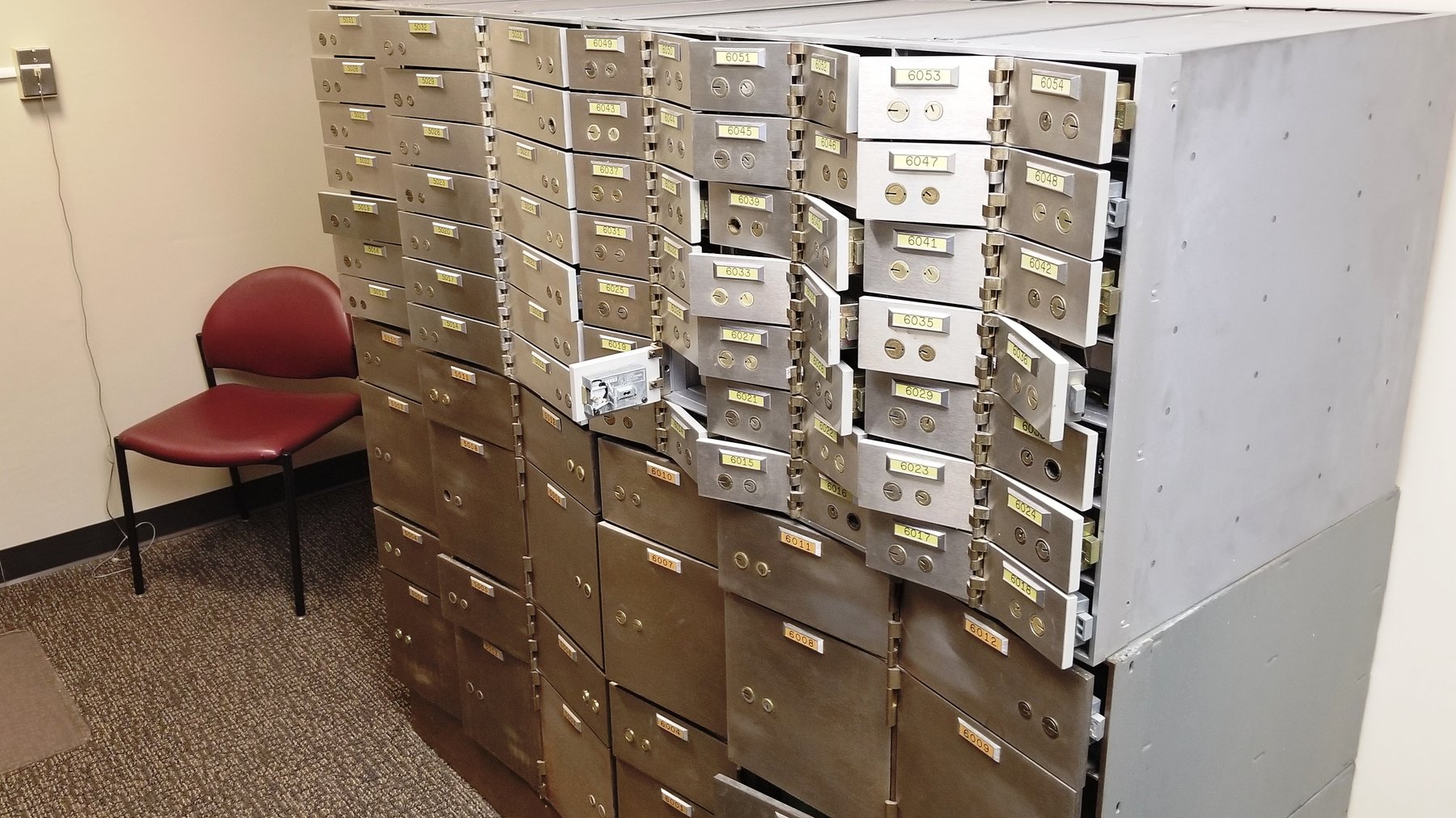 Image for Fort Payne, AL: 3,356±SF Former Bank Branch at 1718 Gault Avenue N., Fort Payne, AL 35967 (DeKalb County) 