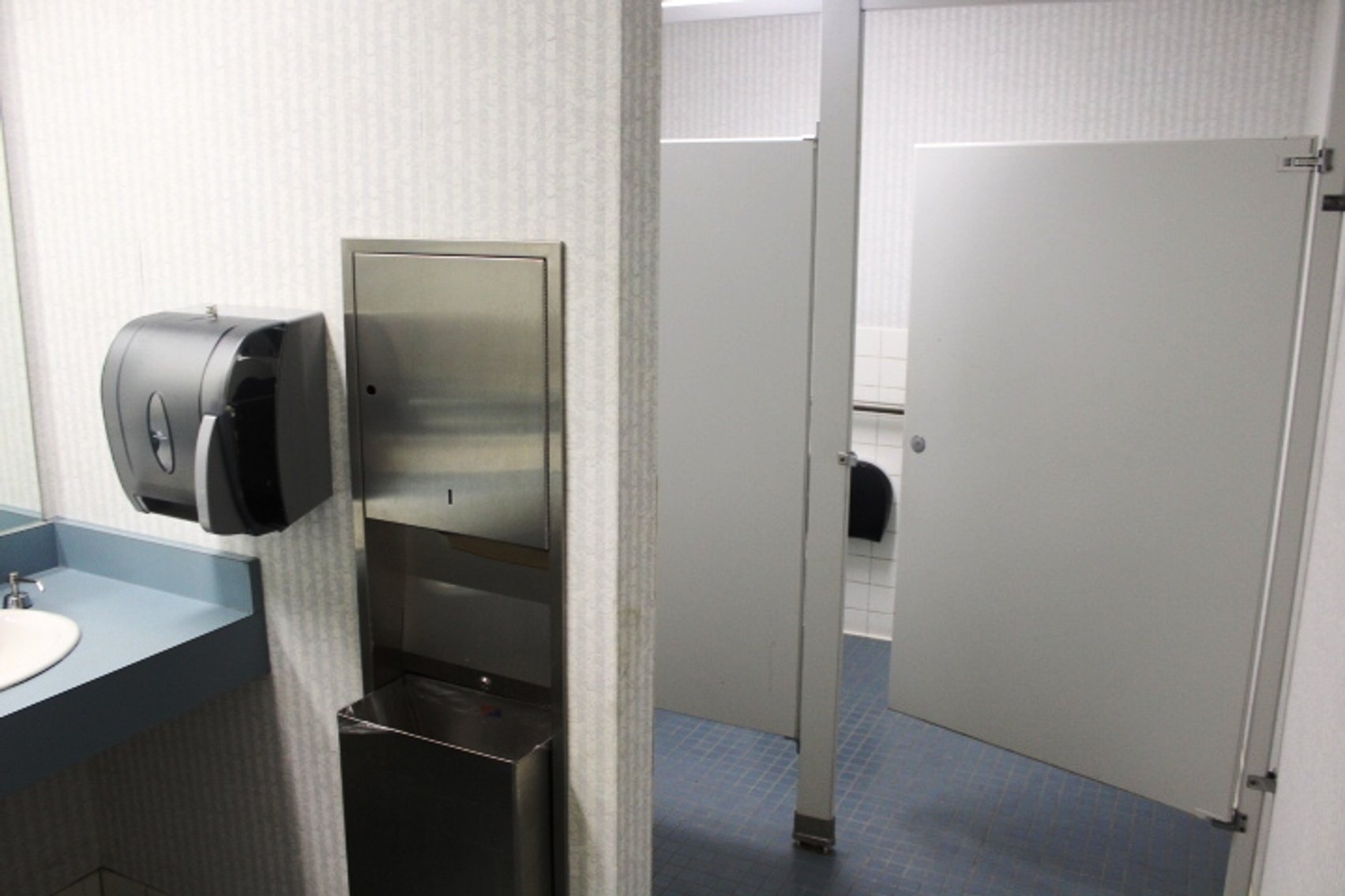 Image for Fordyce, AR: 9,910±SF Former Bank Branch at 611 West 4th Street, Fordyce, AR 71742 (Dallas County)