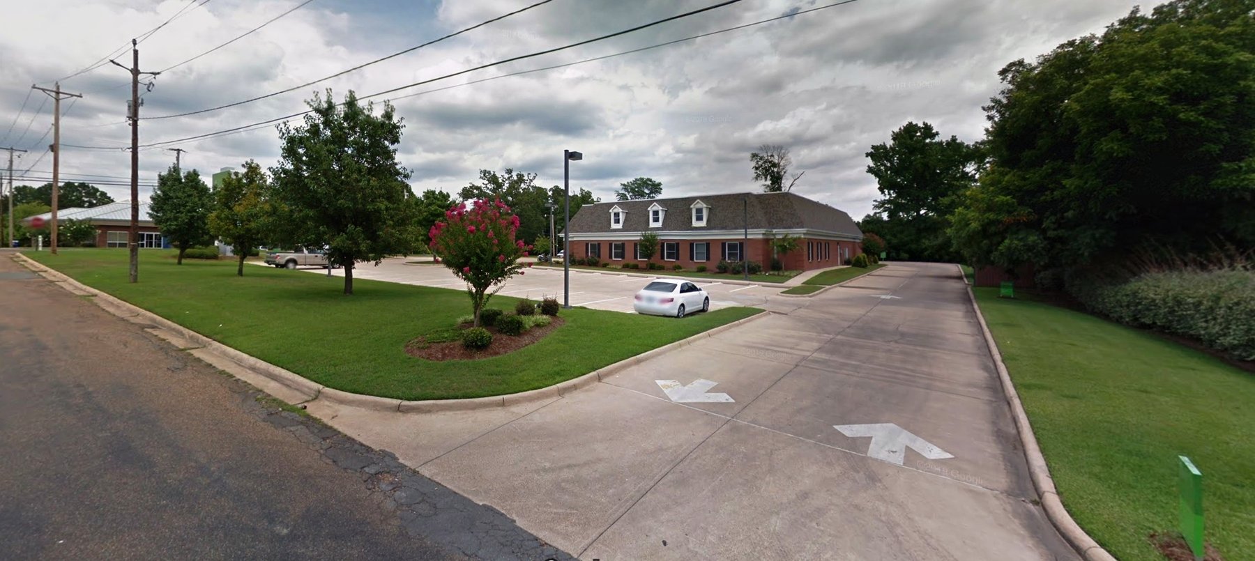 Image for Fordyce, AR: 9,910±SF Former Bank Branch at 611 West 4th Street, Fordyce, AR 71742 (Dallas County)