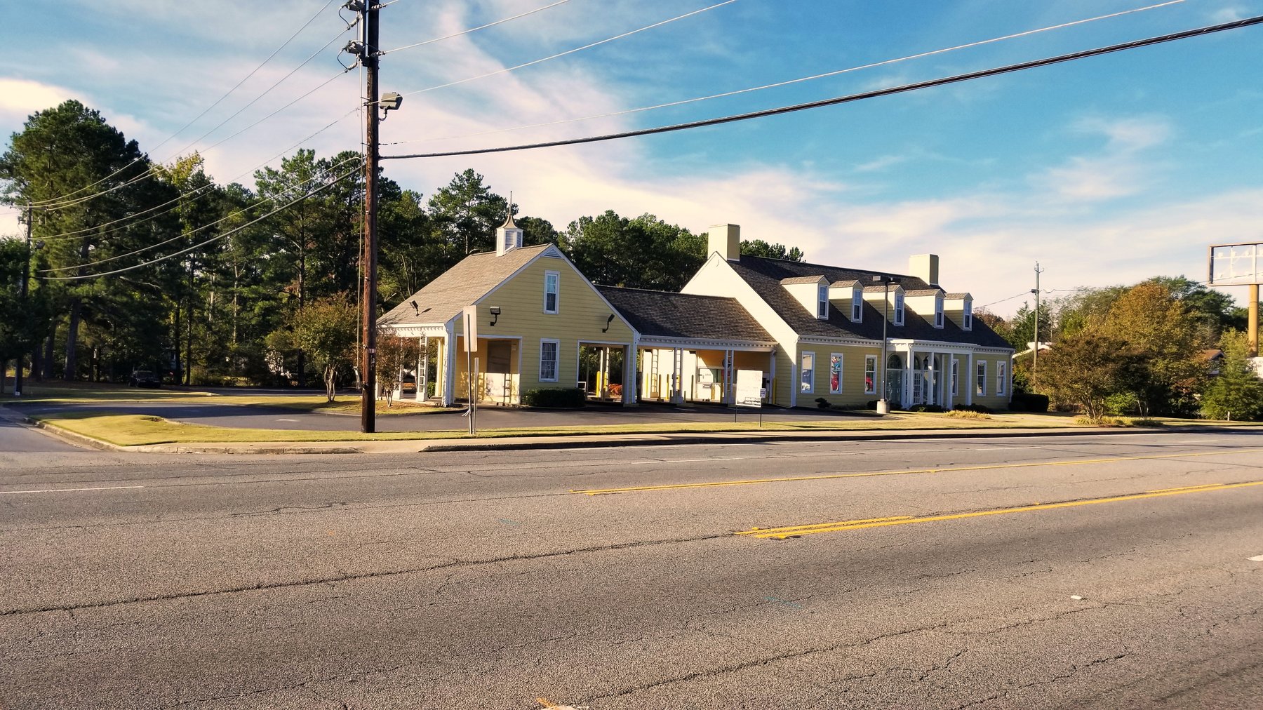Image for Rome, GA: 2,596±SF Former Bank Branch on 1.55± Acres at 2101 Shorter Avenue, Rome, GA 30165 (Floyd County)