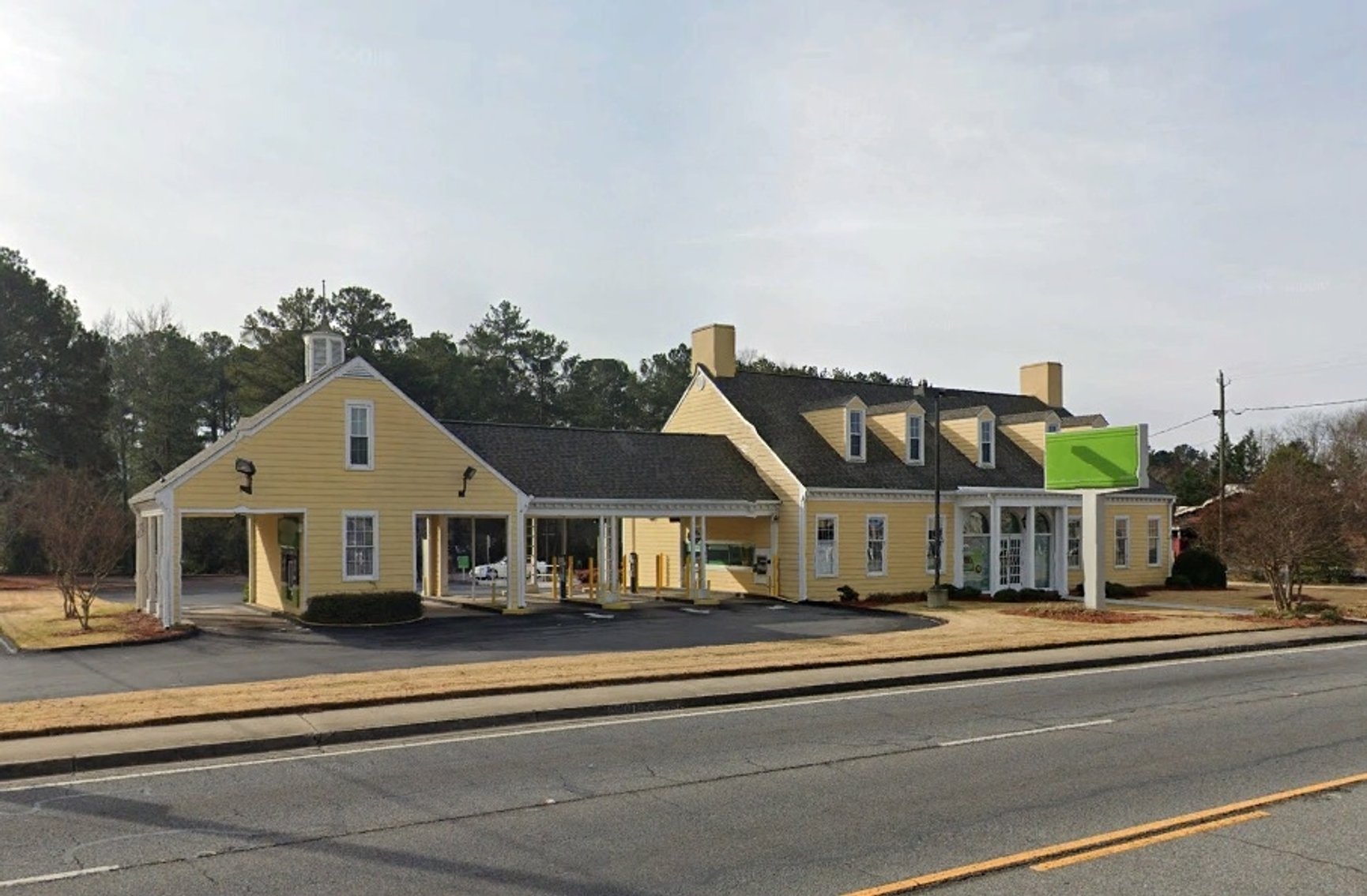 Image for Rome, GA: 2,596±SF Former Bank Branch on 1.55± Acres at 2101 Shorter Avenue, Rome, GA 30165 (Floyd County)