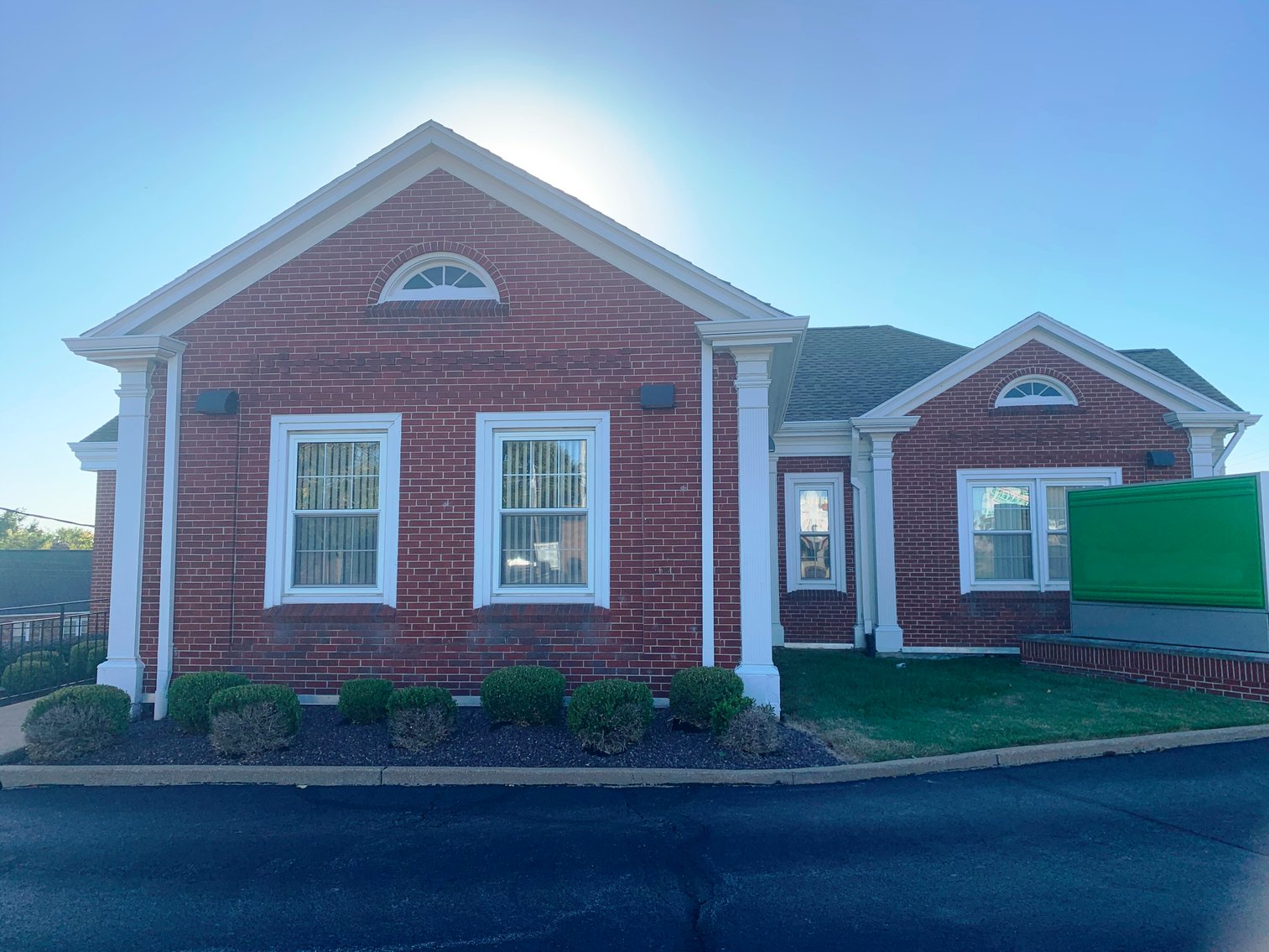 Image for Affton, MO: 8,300±SF Footprint Former Bank Branch on .84± Acre at 9100 Gravois Road, Affton, MO 63123 (St. Louis County)