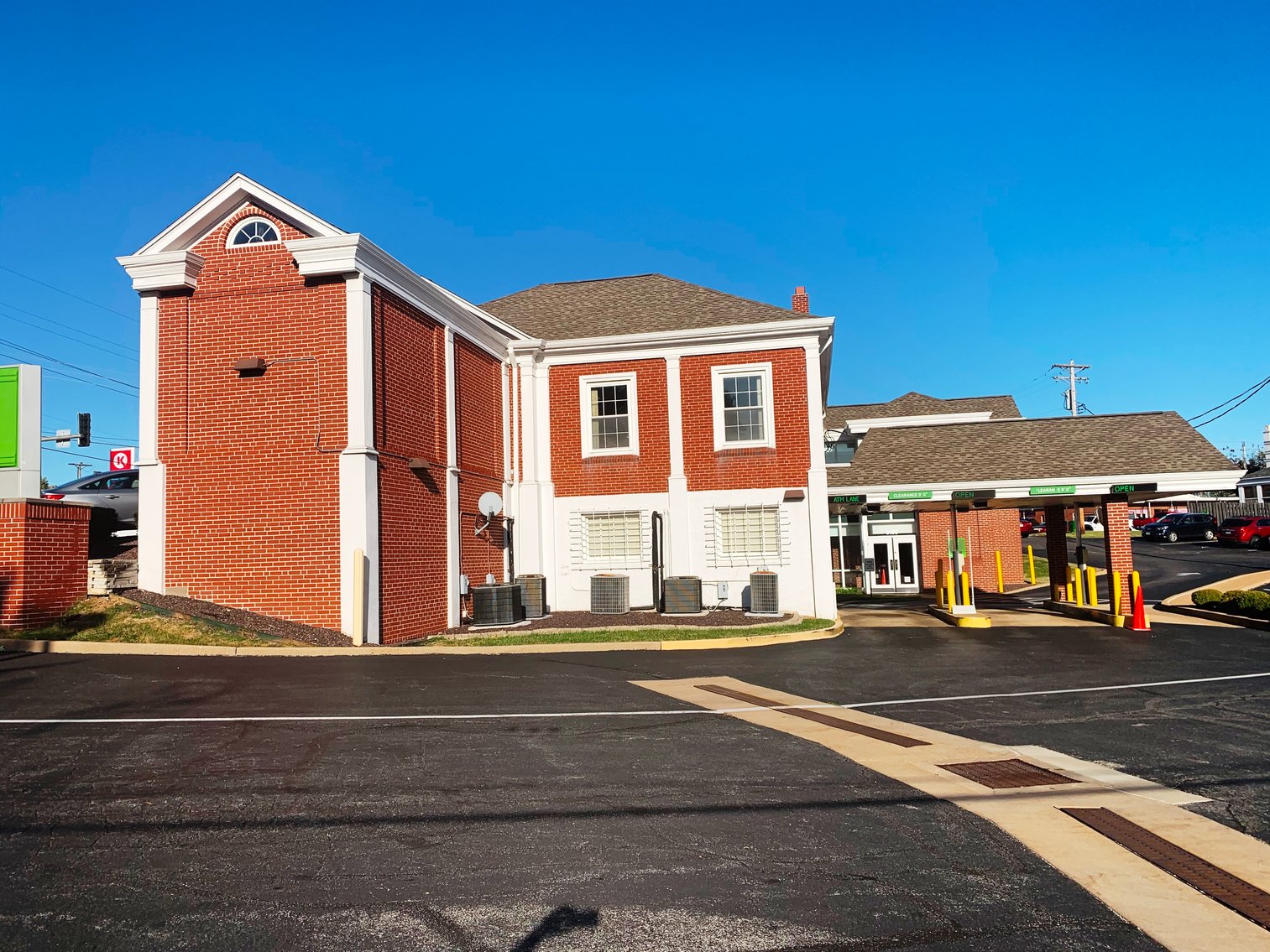 Image for Affton, MO: 8,300±SF Footprint Former Bank Branch on .84± Acre at 9100 Gravois Road, Affton, MO 63123 (St. Louis County)