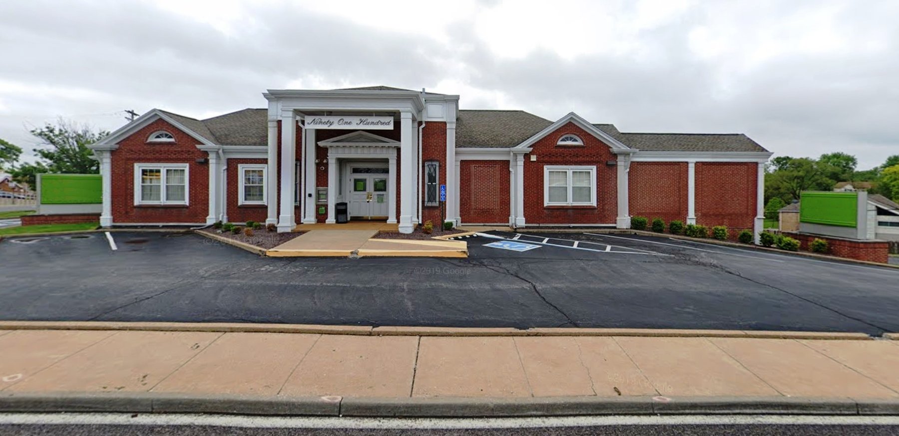 Image for Affton, MO: 8,300±SF Footprint Former Bank Branch on .84± Acre at 9100 Gravois Road, Affton, MO 63123 (St. Louis County)