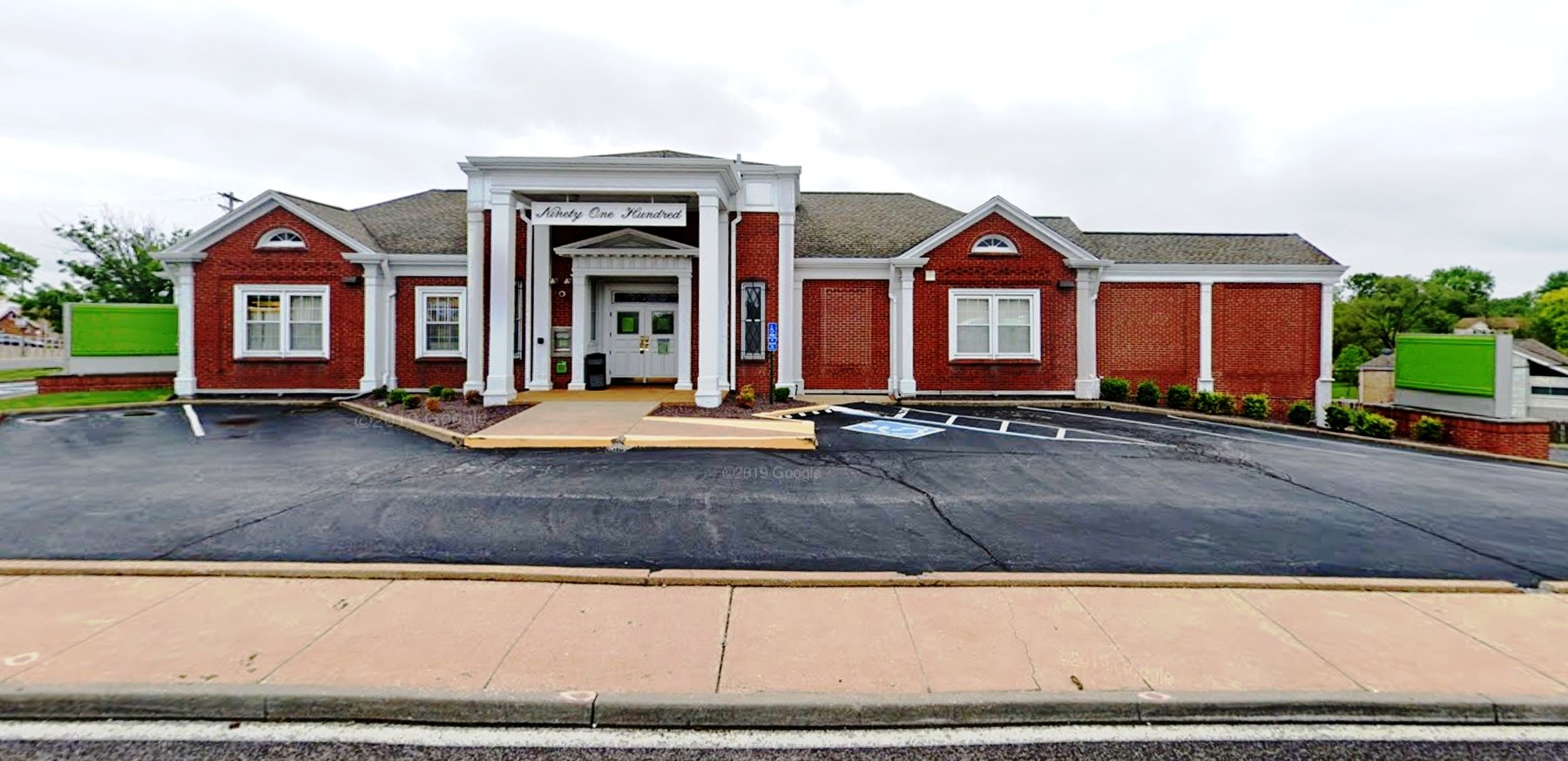 Image for Affton, MO: 8,300±SF Footprint Former Bank Branch on .84± Acre at 9100 Gravois Road, Affton, MO 63123 (St. Louis County)