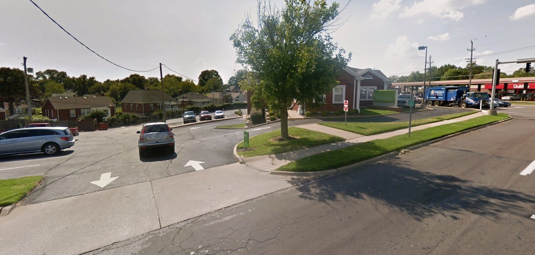 Image for Affton, MO: 8,300±SF Footprint Former Bank Branch on .84± Acre at 9100 Gravois Road, Affton, MO 63123 (St. Louis County)