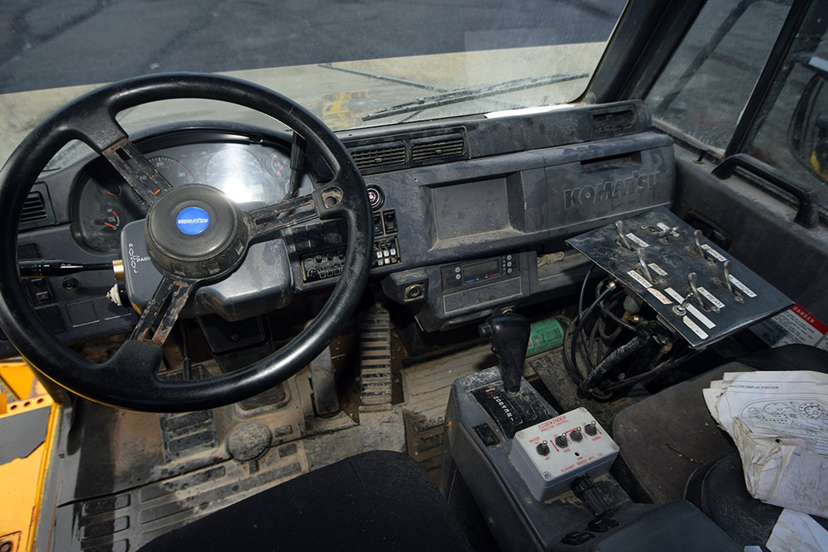 Image for Komatsu HM300-2, Articulated Water Truck (2006)