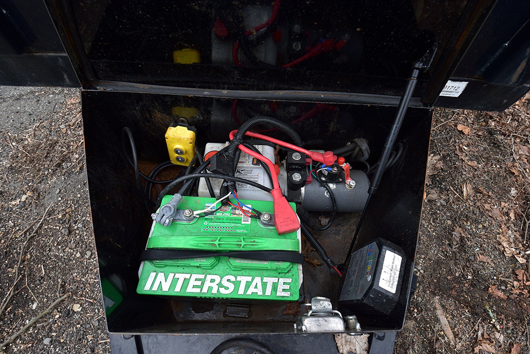 Image for 2016 Load Trail tandem axle dump trailer