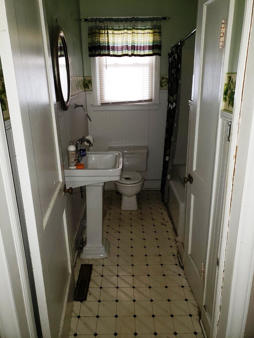 Image for Union, SC: 1,463± SF Brick House with 3BR/ 2BA on .36± Acre at 525 Thompson Blvd., Union, SC 29379 (Union County)