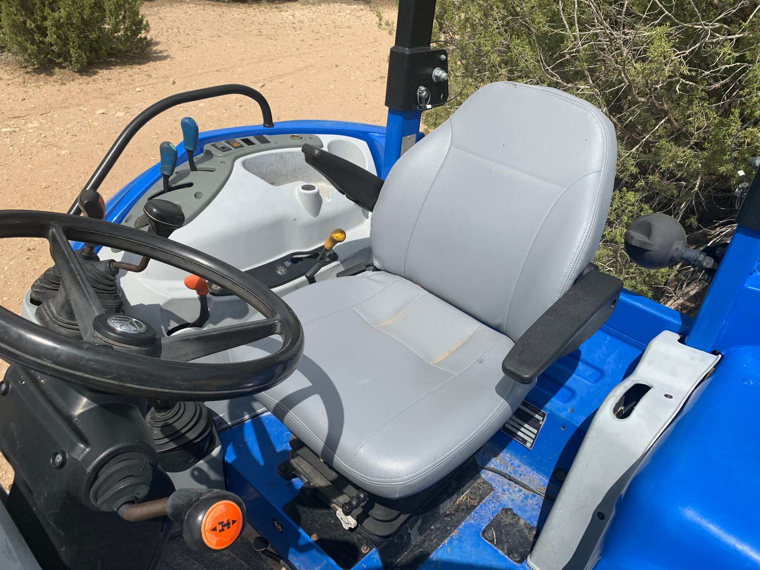 Image for 2014 NEW HOLLAND T4.75 TRACTOR