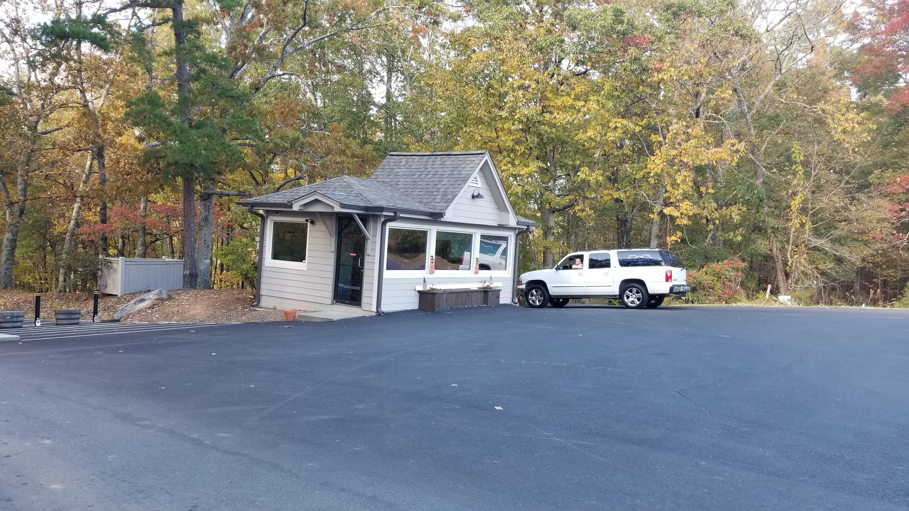 Image for Property #303: Waleska, GA: 1± Acre Lot in Lake Arrowhead Yacht & Country Club at 177 Lakewood Dr., Waleska, GA 30183 (Cherokee County)