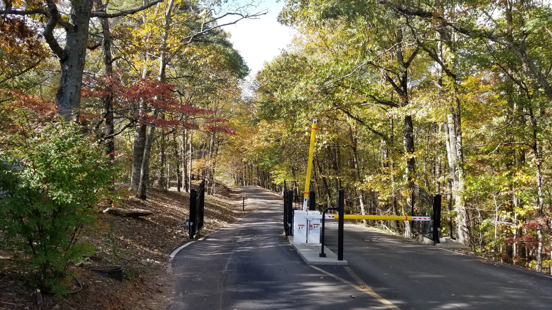 Image for Property #303: Waleska, GA: 1± Acre Lot in Lake Arrowhead Yacht & Country Club at 177 Lakewood Dr., Waleska, GA 30183 (Cherokee County)