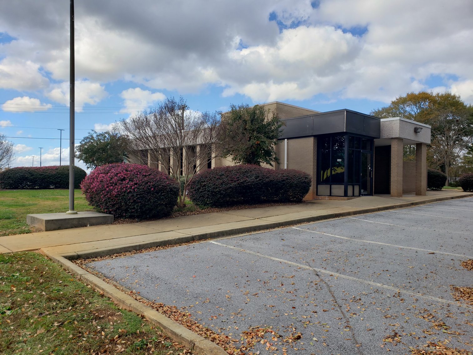 Image for Property #107: Honea Path, SC: 2,301±SF Former Bank Branch on 1.18± Acres at 509 E. Greer St., Honea Path, SC 29654 (Anderson County)