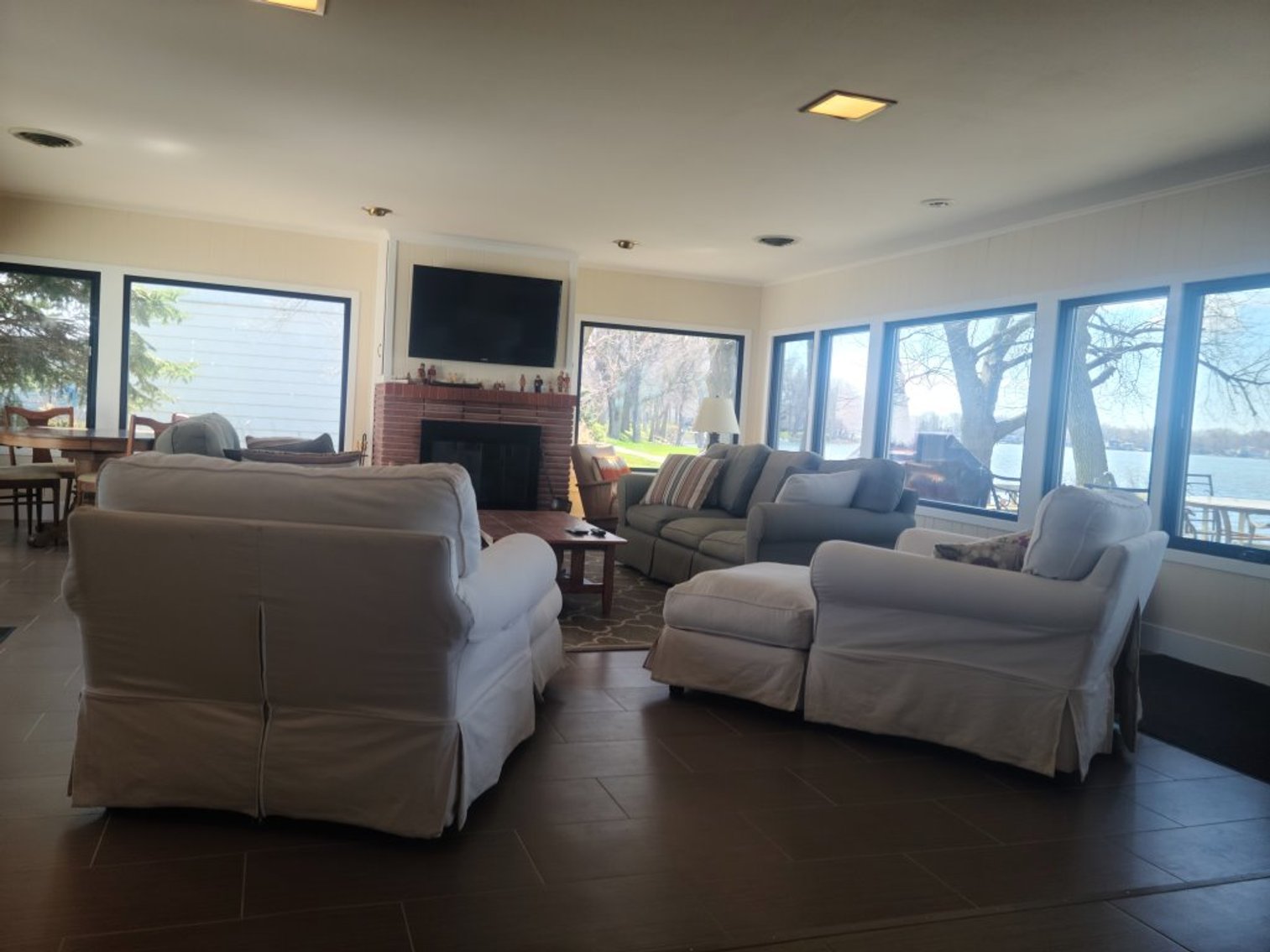 Image for Gorgeous Lake Property!