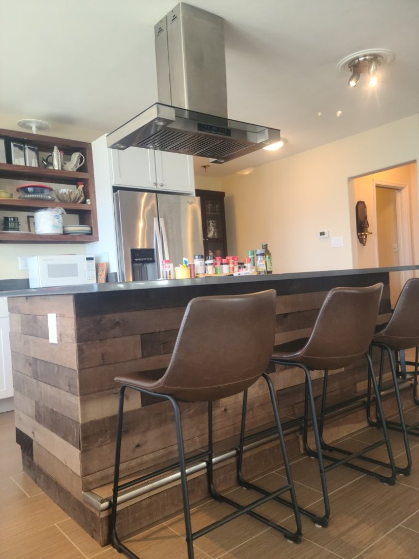 Image for Gorgeous Lake Property!