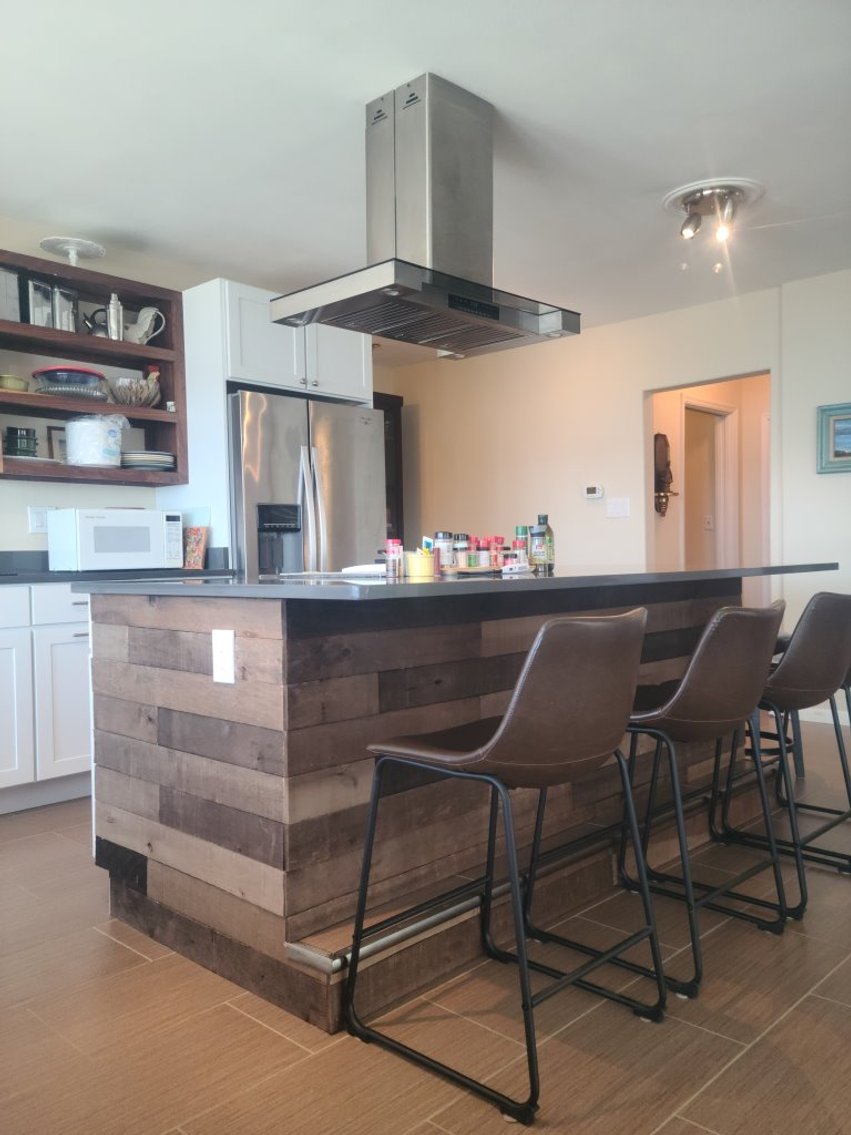 Image for Gorgeous Lake Property!