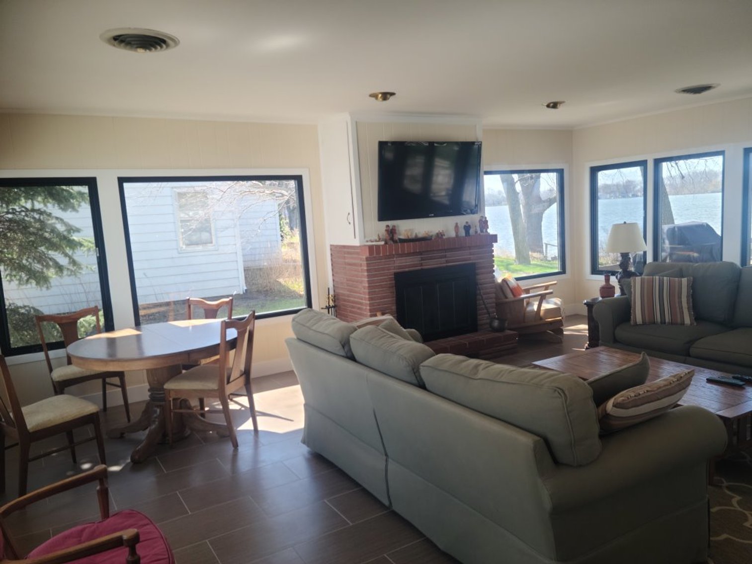 Image for Gorgeous Lake Property!