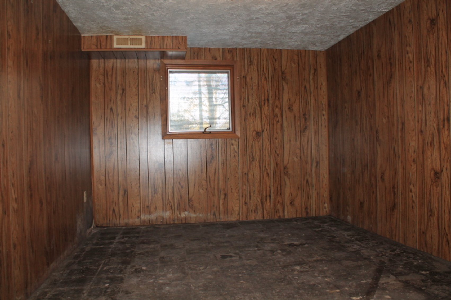 Image for SAC CITY, IOWA HOME