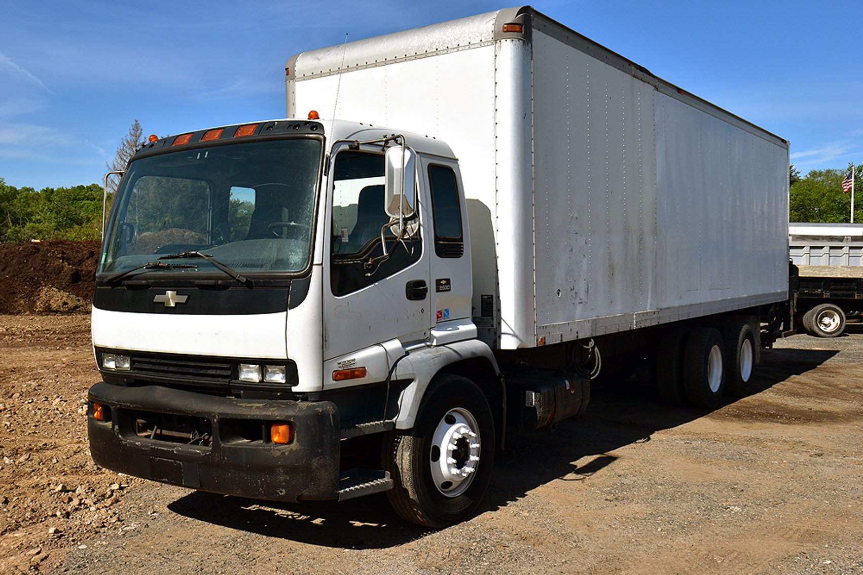 Image for 2005 Chevrolet T8500 Tandem Axle Box Truck