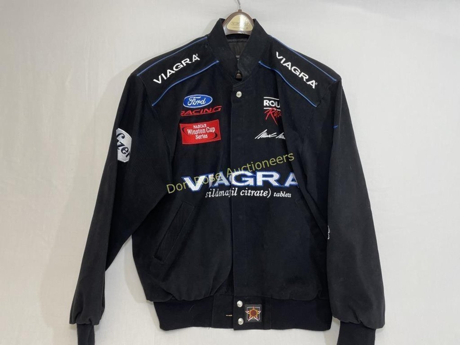 Image for Sports Memorabilia Auction